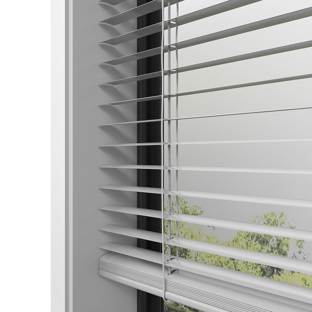 25 MM Parlak Gümüş Alüminyum Jaluzi