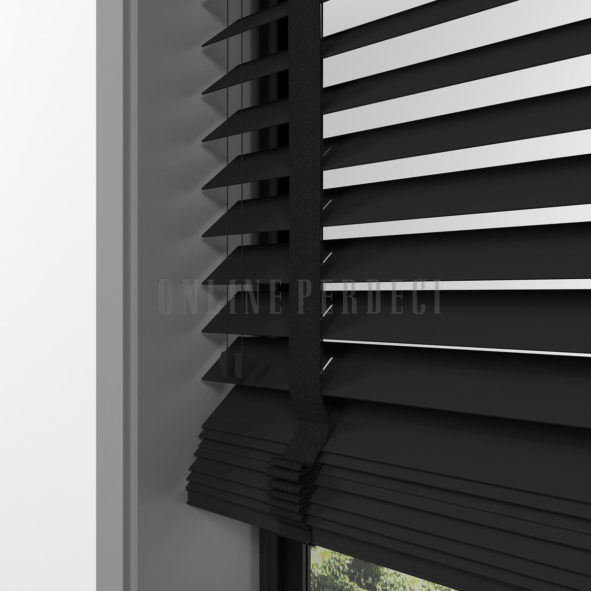 63 MM Lindera Black Ahşap Jaluzi