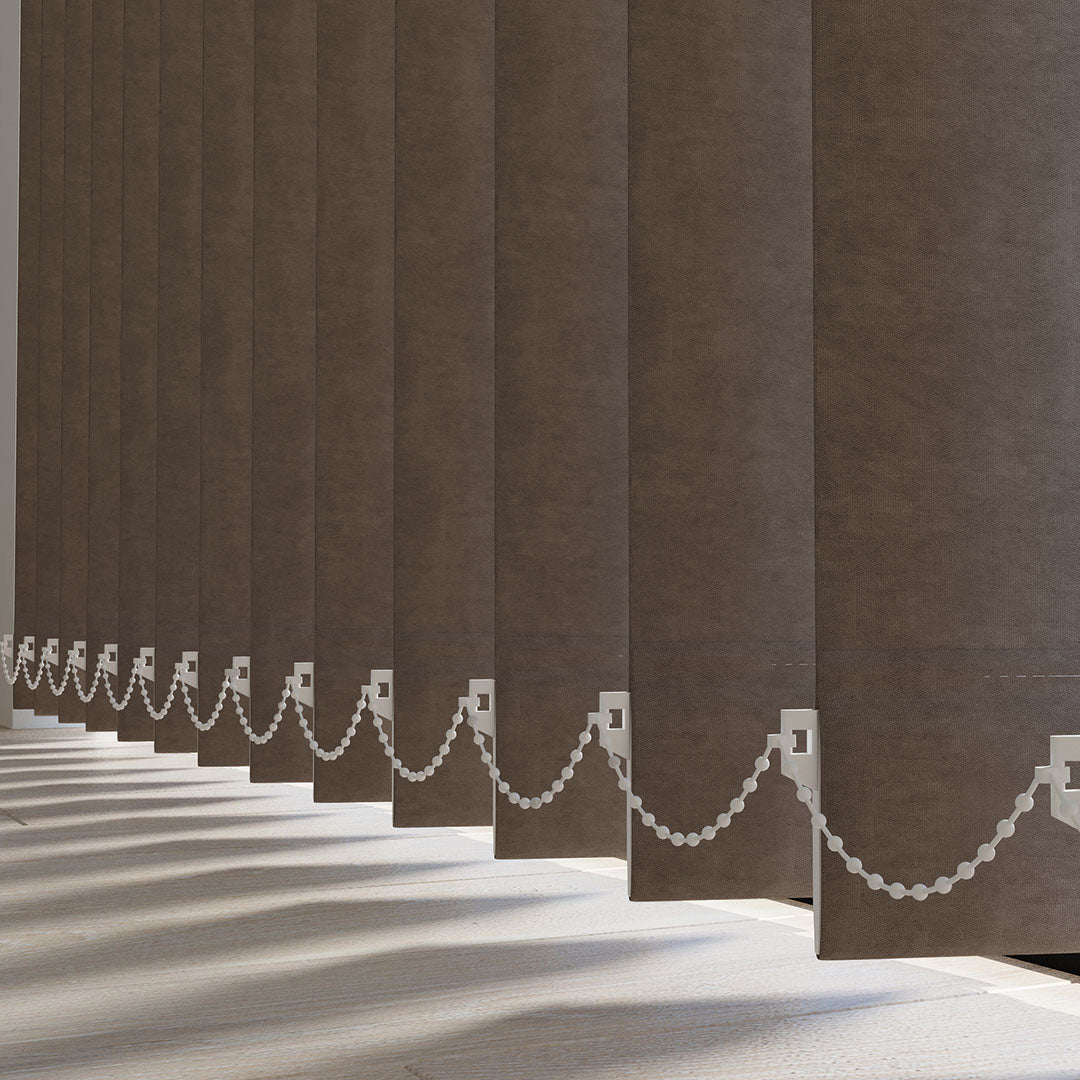 Koyu Renkli Blackout Kumaş Dikey Perde | Serafina