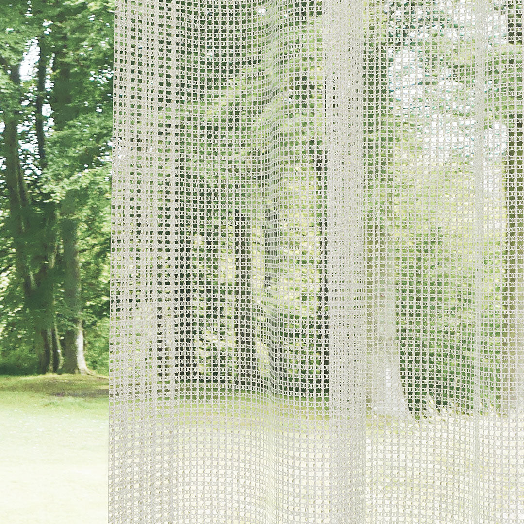 Krem Örme Dosyası Kare Zemin Düz Tül Perde | Inessa