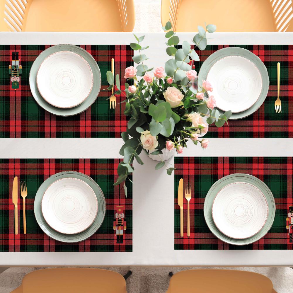 Yeni Yılın Renkleri – Fındıkkıran ve Ekose Amerikan Servis Takımı - 4'lü Set (35X50 Cm)