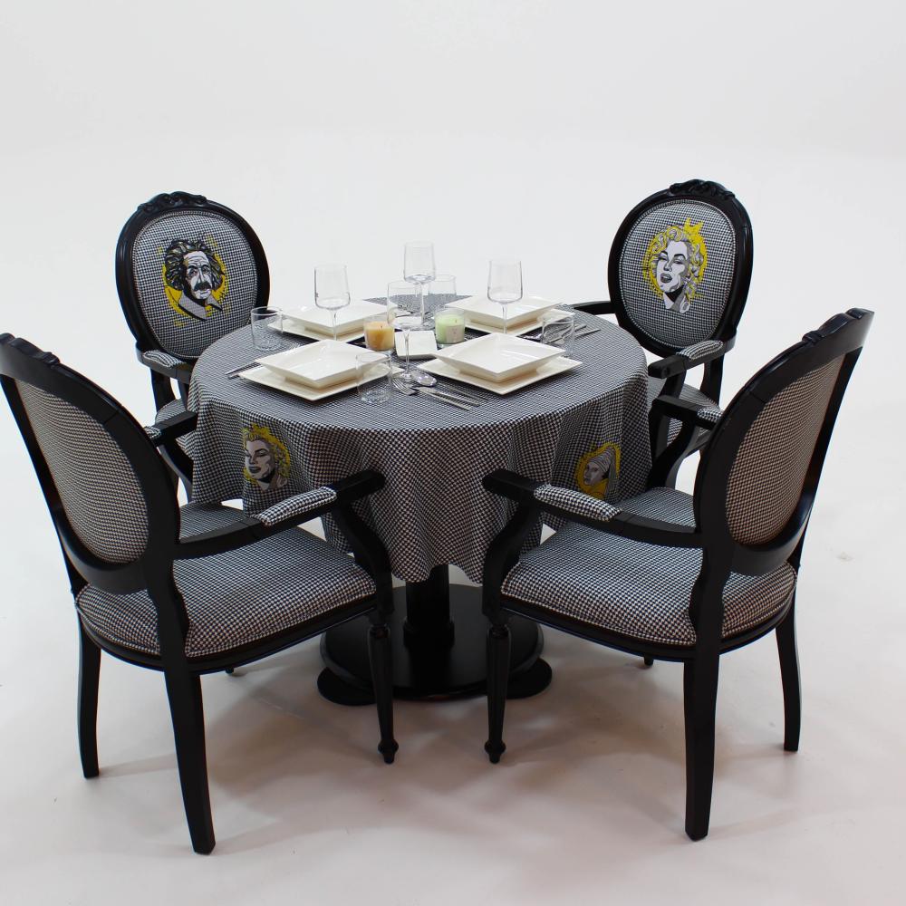 Ünlü Yüzler Yuvarlak Masa