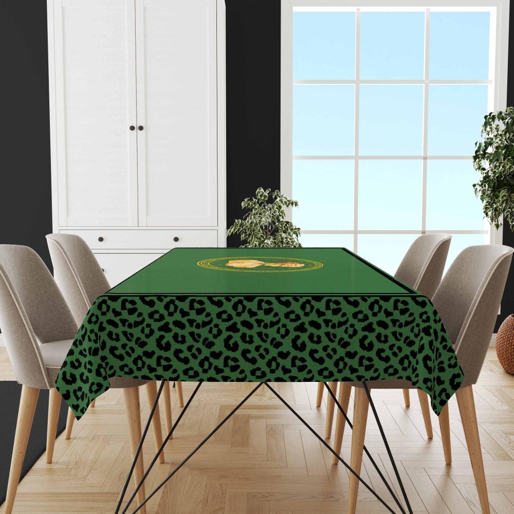 Yeşil Büst Detaylı Masa Örtüsü 160x220cm