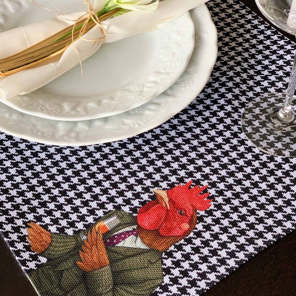 Şık Hayvan Karakter Baskılı Kazayağı Desenli Kumaş Amerikan Servis Seti - 4'lü Set 35X50CM