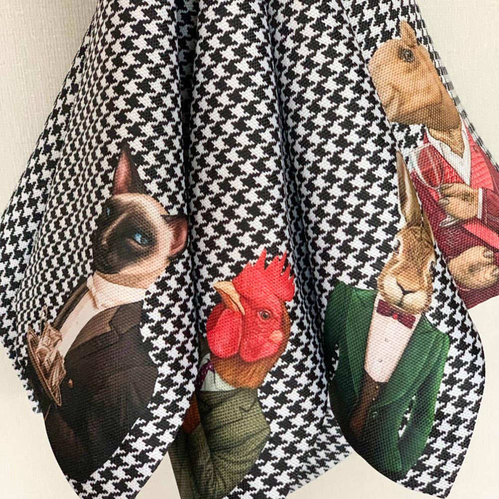 Şık Hayvan Karakter Baskılı Kazayağı Desenli Kumaş Amerikan Servis Seti - 4'lü Set 35X50CM