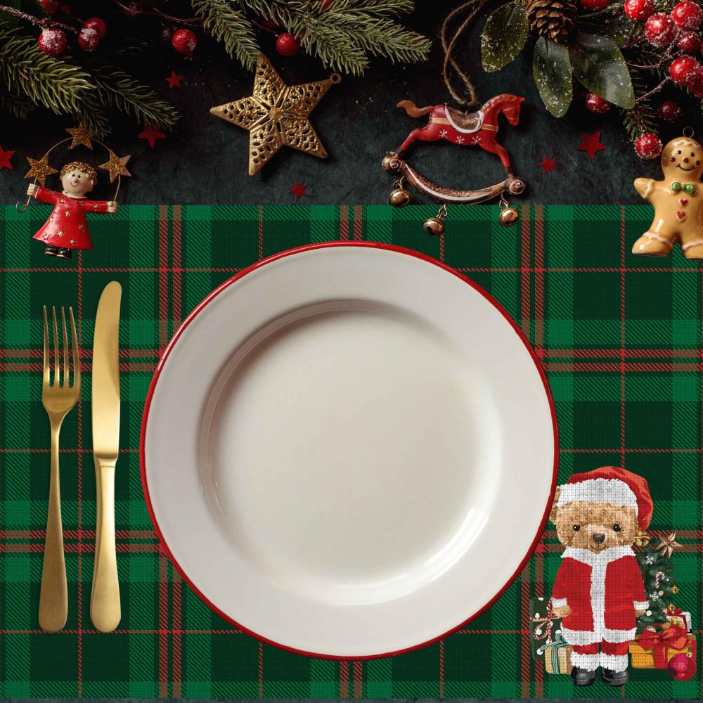 Santa Bear Ekose Amerikan Servis – Teddy Kumaş İçin Yılbaşı Sofraları - 4'lü Takım (30x50 cm)